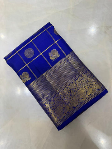 Pure Zari handloom Kanjeevaram silk mark certified saree