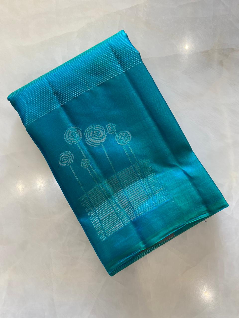 Pure zari handloom Kanjeevaram silk mark certified saree