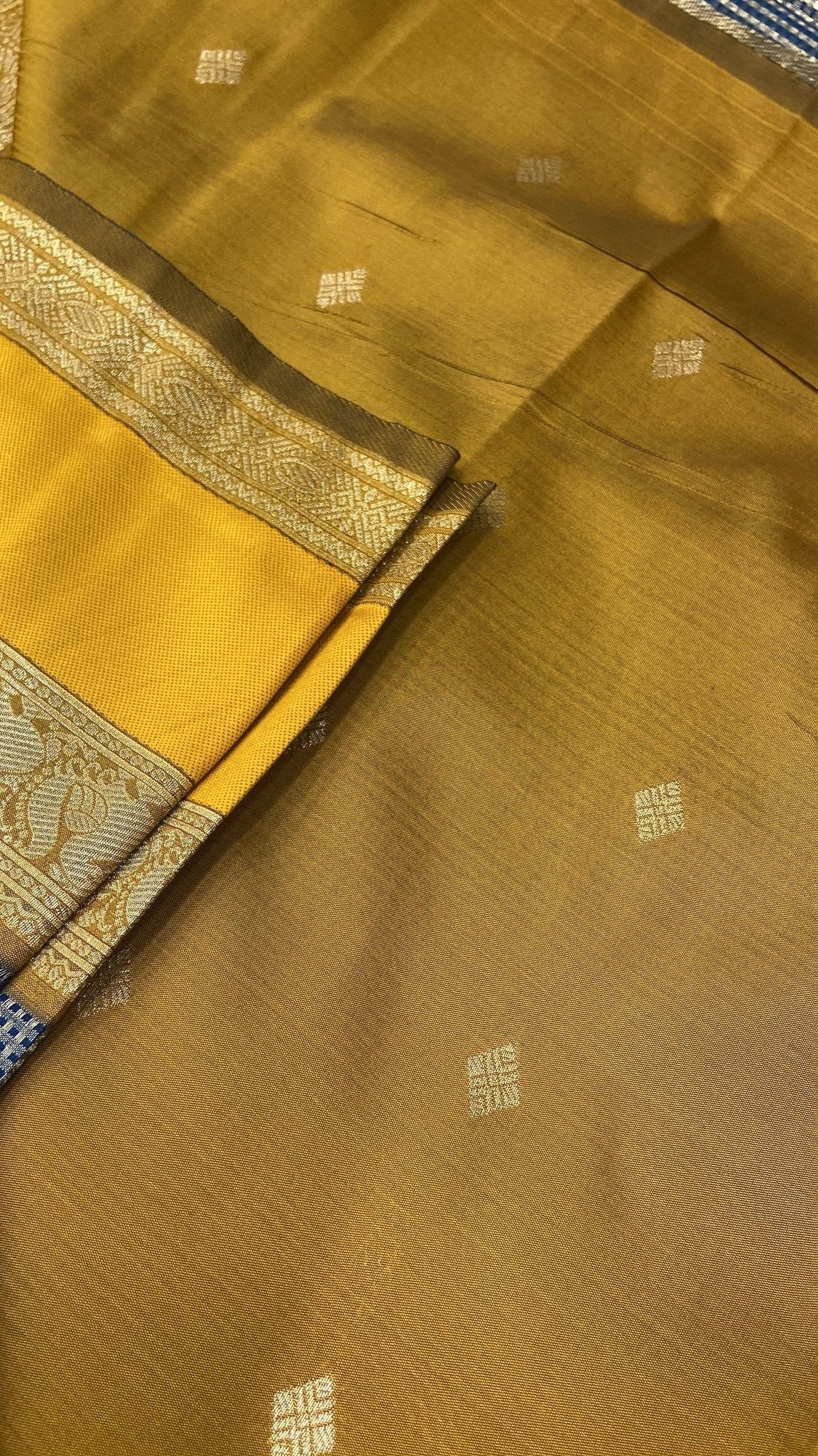 Semi Kanchipuram Silk Saree🌌 - Kanjeevaram Silk Mandir