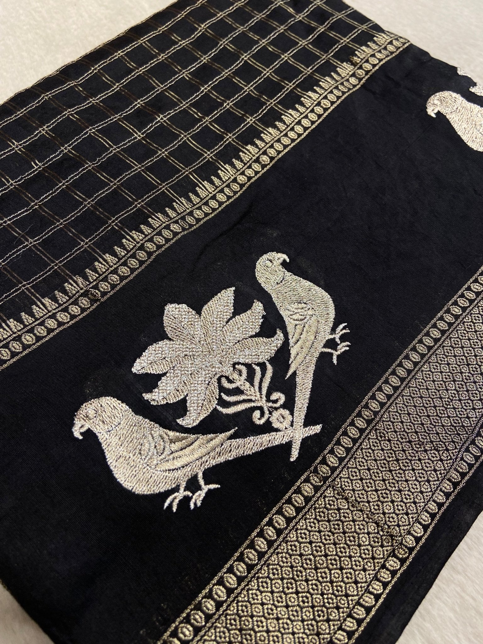 Semi Moongha Crepe Silk Saree - Kanjeevaram Silk Mandir