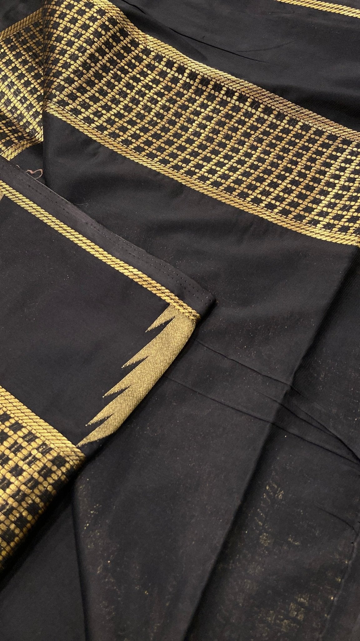 Semi Mysore Silk Saree🖤✨ - Kanjeevaram Silk Mandir