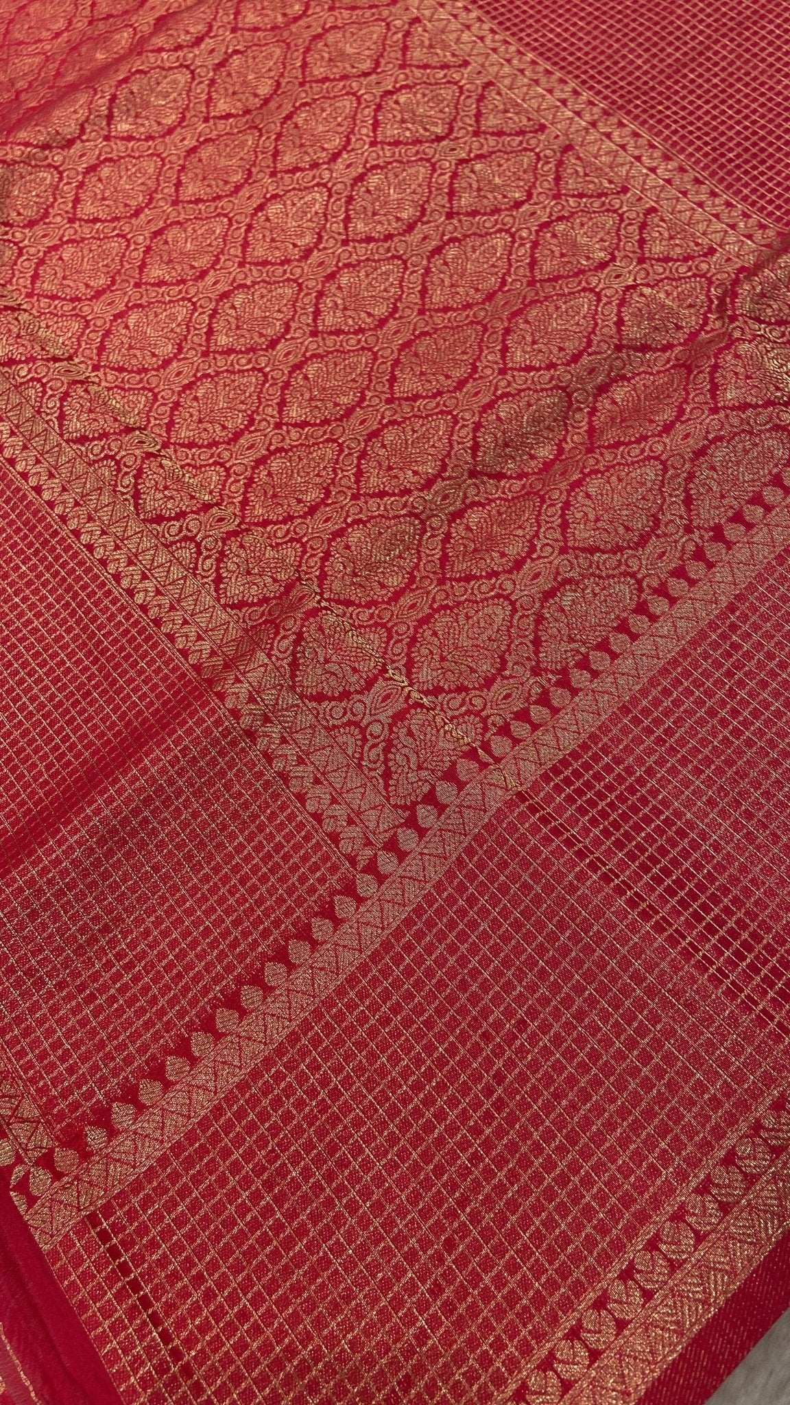 Soft Georgette Saree - Kanjeevaram Silk Mandir